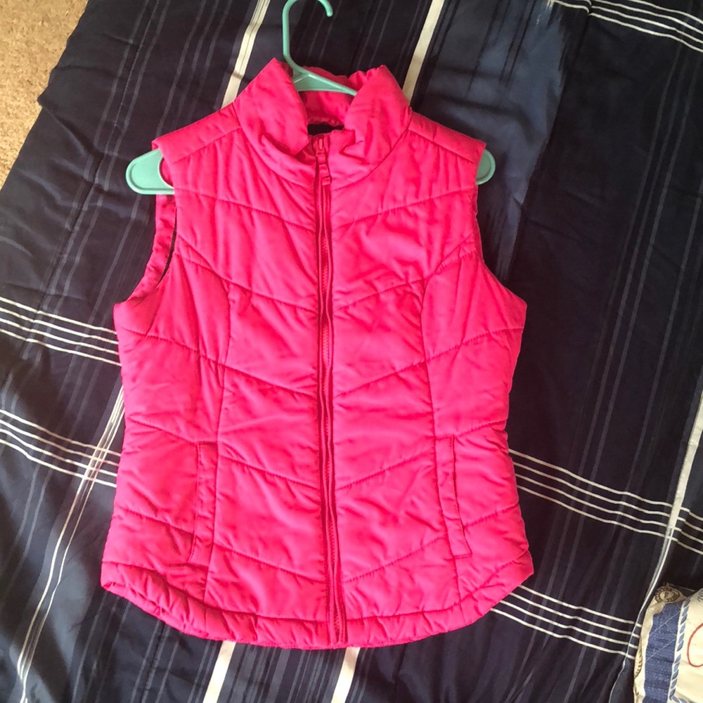 Aeropostale pink puffer vest